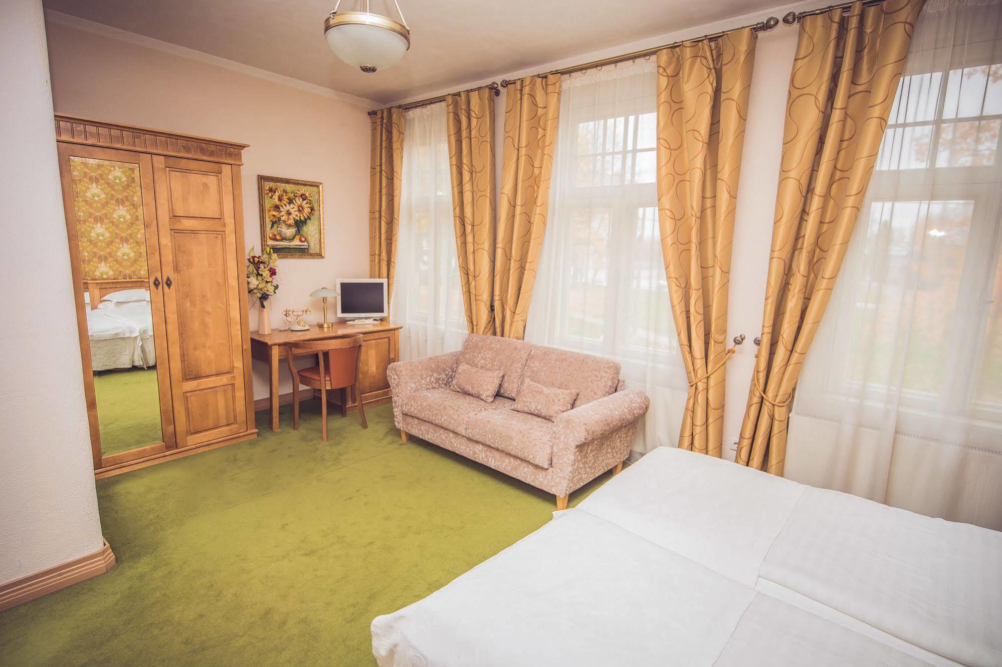 Villa Margaretha Boutique Hotell Tartu Ngoại thất bức ảnh
